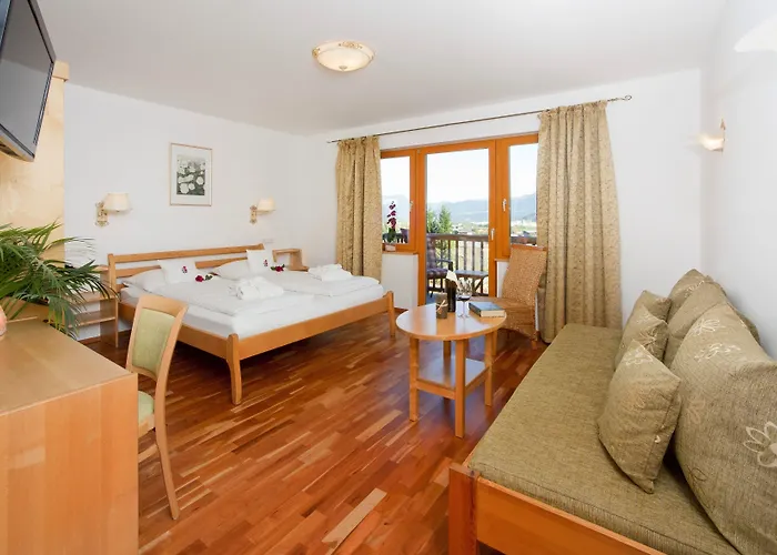 Apartmanhotel Gartenhotel Rosenhof Bei Kitzbuehel 4*