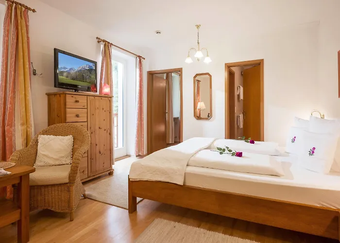 Gartenhotel Rosenhof Bei Kitzbuehel Hotel apartamentowy Oberndorf in Tirol