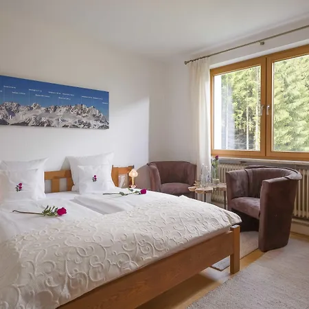 Gartenhotel Rosenhof Bei Kitzbuehel Апарт-отель 4*