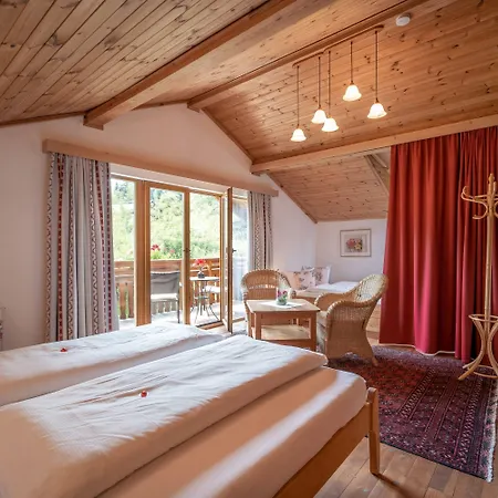 Gartenhotel Rosenhof Bei Kitzbuehel Ξενοδοχείο με διαμερίσματα 4*